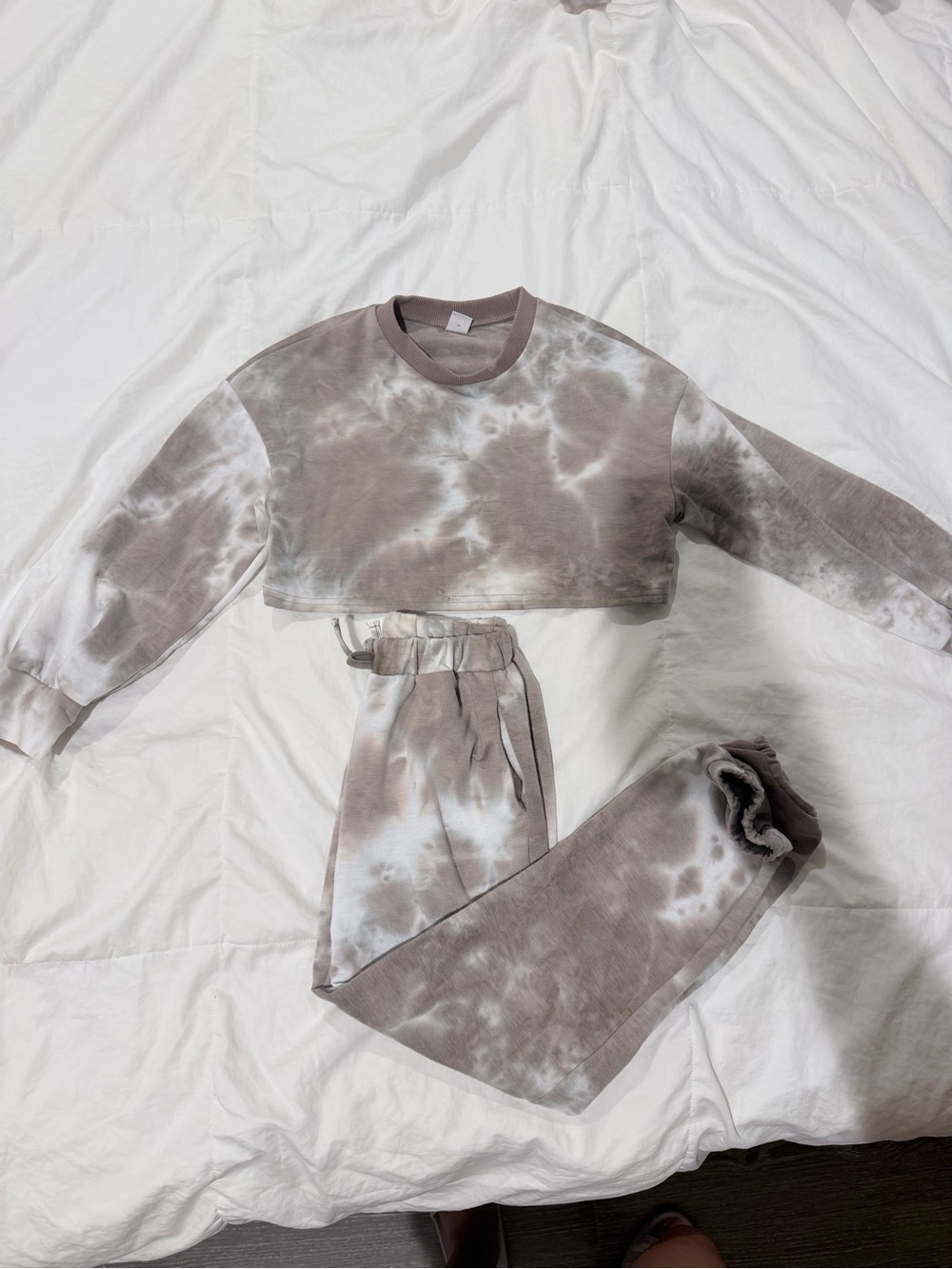 Kids Tie-Dye Mauve Cropped Sweater & Jogger Pajama Set